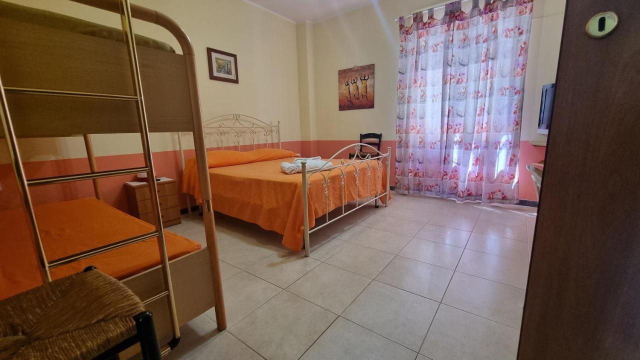 Апартаменты Casa Sibarys 20 Mt Dalla Stazione Piano Terra Сибари Экстерьер фото